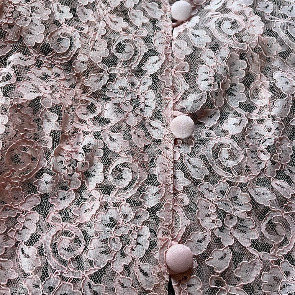 Pink lace cover - Picture 3 of 4